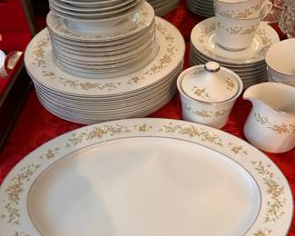 Style House "Mayfair" fine china