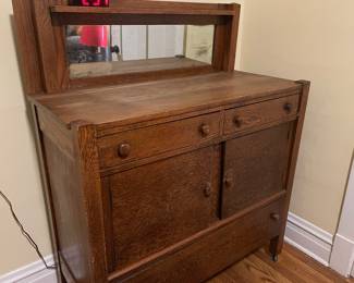 Buffet / wash stand 