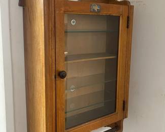 Wall mounted display shelves 