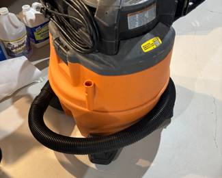 SHOP VAC
