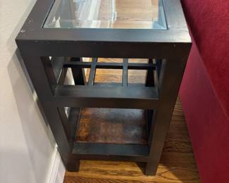 SMALL SIDE TABLE