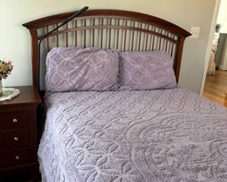 DETAIL PHOTO OF BED