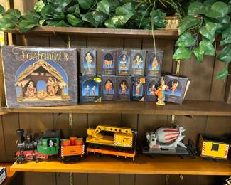 Fontanini Nativity;  LGB train