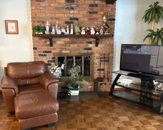 Leather chair and ottoman