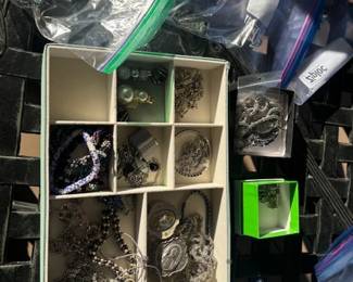 assorted jewelry