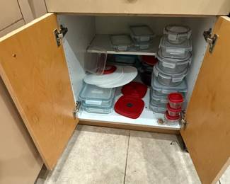 BOWLS W/GRAY LIDS SOLD