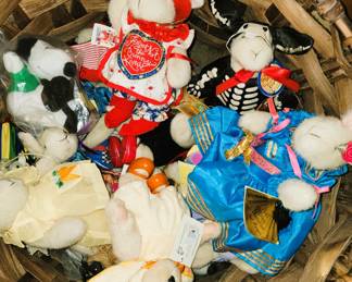 Muffy VanderBear dolls