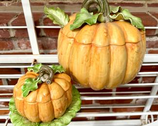 $400 - Fitz & Floyd Soup Tureen + Set of 12 Pumpkin Bowls with Plates. 