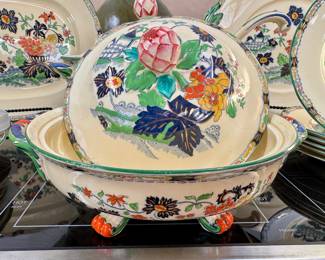 SOLD Antique Minton Hatshepsut the Pharoah Queen England -25 pieces ( 6 dinner, 3 soup, 6 salad, 6 dessert (1 has a chip), 1 oval platter, 1 soup tureen, 1 round platter, 1 covered vegetable dish)
