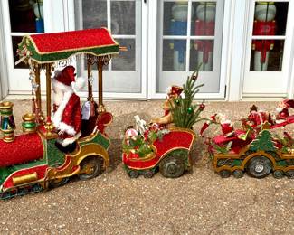 $2500 - Mark Roberts Santa Sleigh (set of 3) Limited Edition