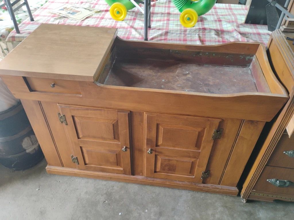 HAYWOOD WAKEFIELD WITH COPPER LINING