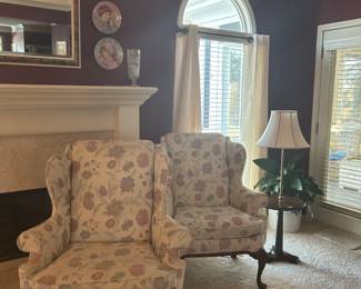 Vintage Thomasville crafted wingback chairs, side table with lamp, plant, Waterford crystal glass vase. 