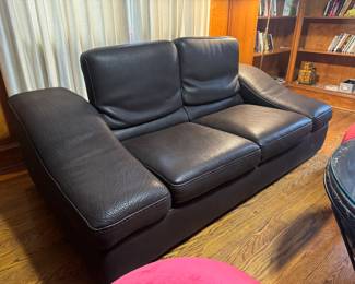 Natuzzi 2 Seater Adjustable Head Rest Leather Loveseat (45"D x 76"W x 25" Back Height)