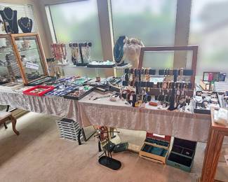 An Array of Fine Jewelry 