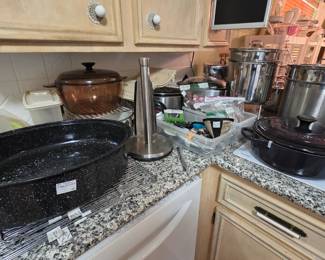 kitchen, Le Creuset