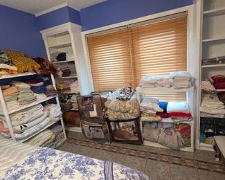 linens, quilts, towels