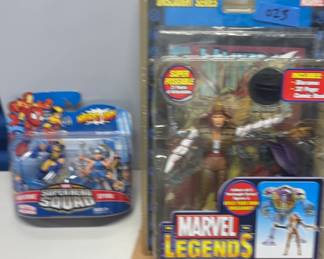 SCH023 -Marvel Figures