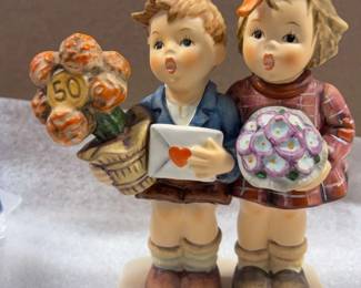SCH519 MI Hummel Figurine