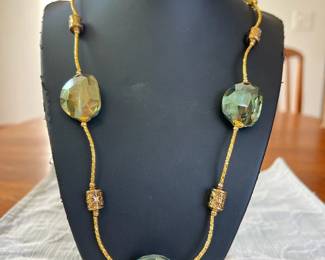 SCH401 Genuine Myrna Lee Chang Oval Faceted Crystal Necklace