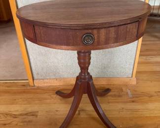 George III Style Oval Pedestal Table – Quadpod Base w/ Drawer	