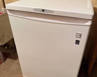 Kenmore Mini Fridge	