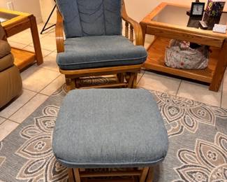 Rocker with ottoman 