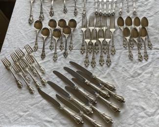 Auction Item https://www.estatesales.net/CA/Arbuckle/95912/marketplace/71590