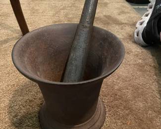 Auction Item https://www.estatesales.net/CA/Arbuckle/95912/marketplace/71590