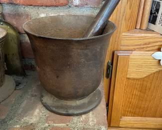 Auction Item https://www.estatesales.net/CA/Arbuckle/95912/marketplace/71590