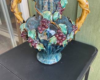 Auction Item https://www.estatesales.net/CA/Arbuckle/95912/marketplace/71590