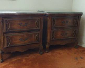 2 Night Stands