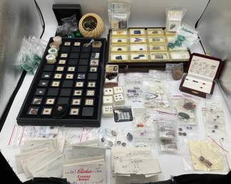 Loose natural and synthetic gemstones