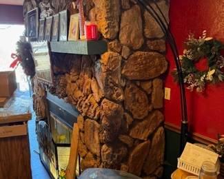 5 Head adjustable arch floor lamp. 3-way switch.