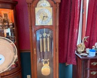 Ridgeway. Works. Oak case. Keeps good time. We will entertain offers on the clock.