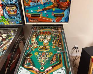 Eight Ball Pinball Machine