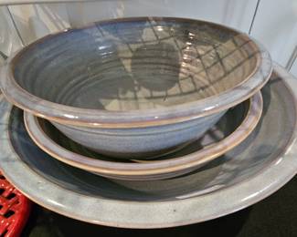 Lots of pottery pieces