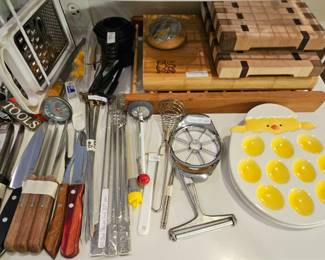 Knives and cutting boards