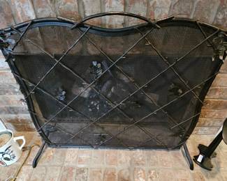 Another fireplace screen