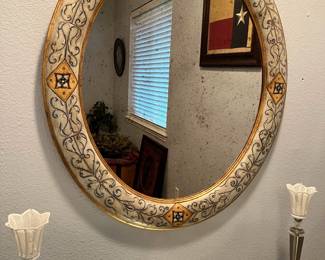 Pretty vintage mirror with a Hollywood style mirrored vanity