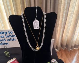 Gorgeous CZ necklace