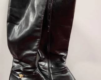 002 Women's Ferragamo Black Leather Boots, Size 10