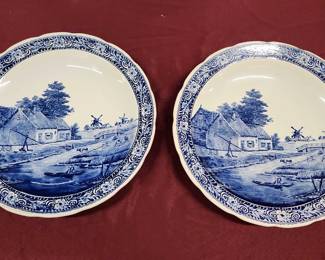 DELFT BOCH BELGIUM Delfts Decorative Plates, 2 Pieces