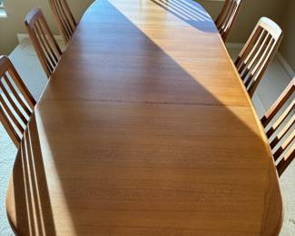 Benny Linden Design Teak Dining Table with 8 Dining Chairs