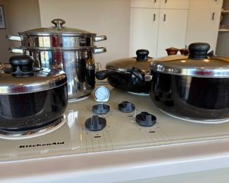 Assortment of Pots & Pans