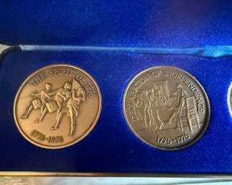 World Book Hamilton Mint 1776-1976 US Bicentennial 4 Coin Bronze Medal Set