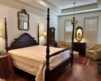 Thomasville, King Size Twisted Poster Bed
