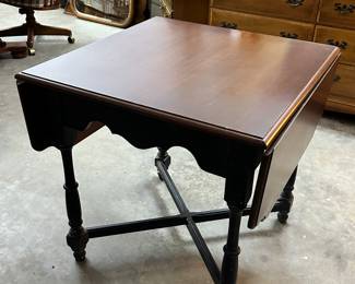 30X30 Table with 2, 12" Drop Leaves