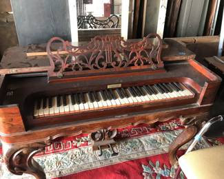 Antique spinet pump organ 