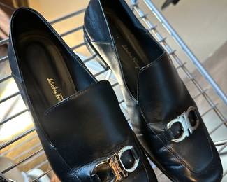 Ferragamo shoes size 8.5