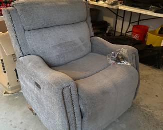 Like new power recliner chair 